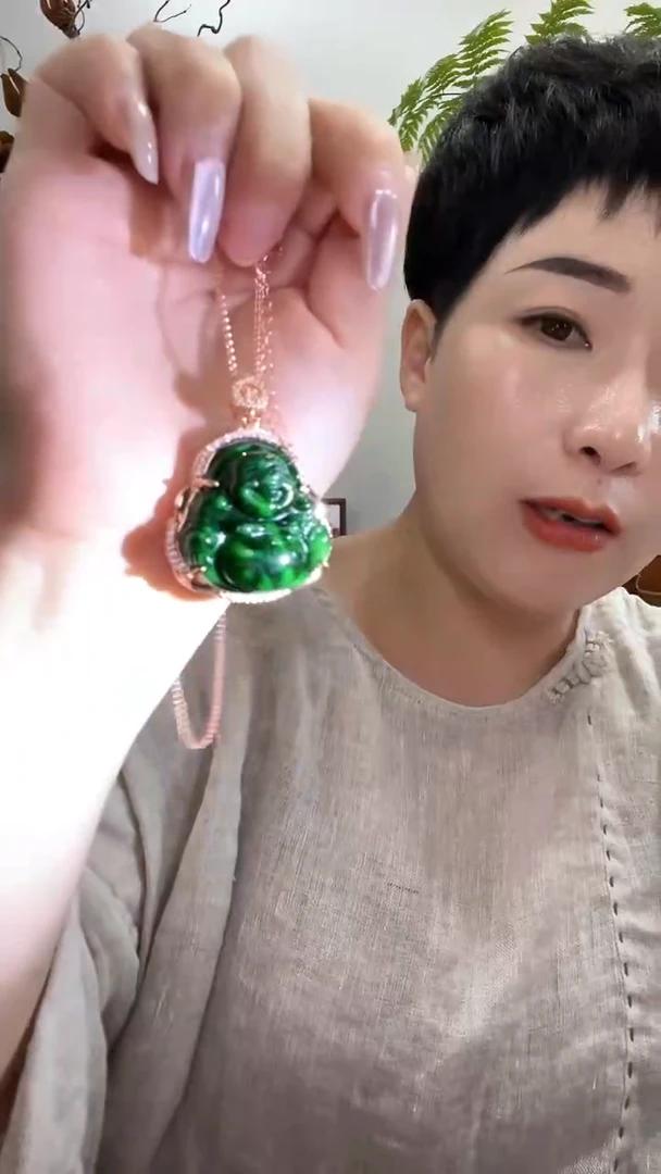 翡翠未镶嵌颈饰945