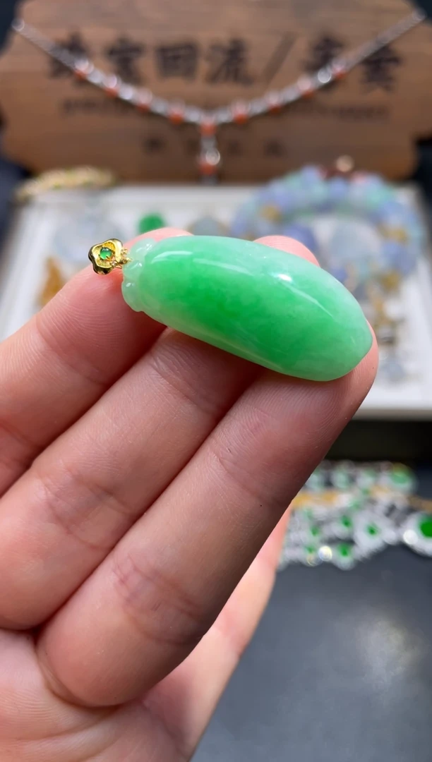 【闪购商品】翡翠颈饰18K金镶嵌22..........