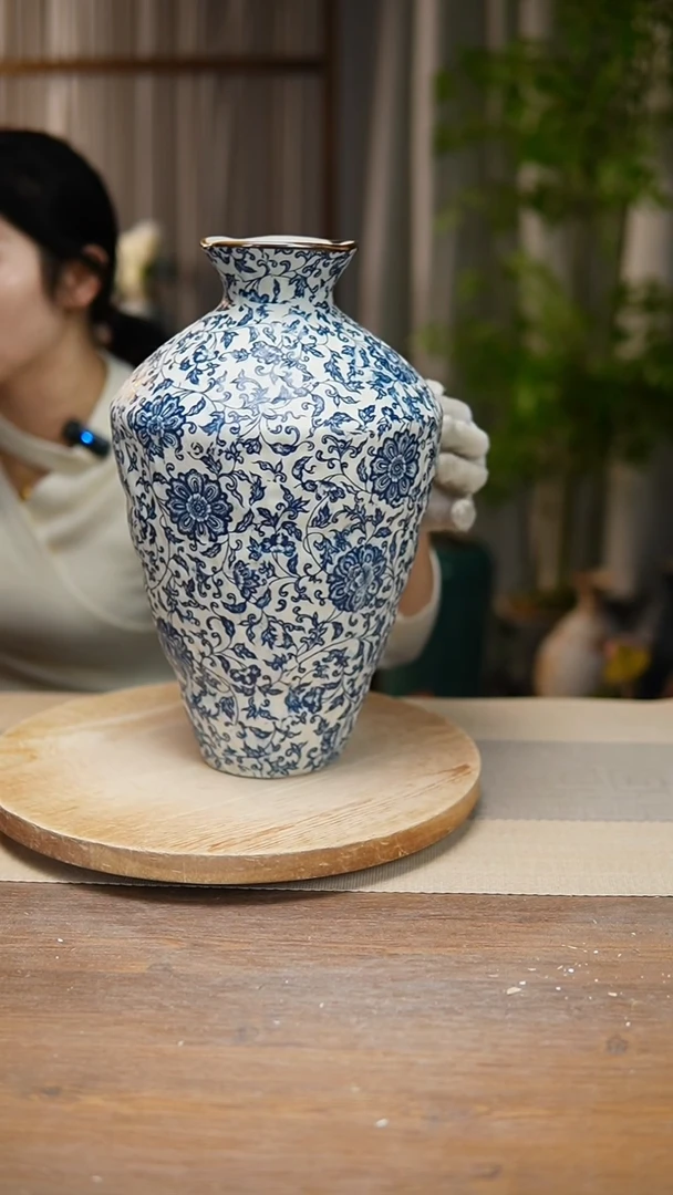 【闪购商品】陶瓷  花器青花瓷缠枝莲高脚