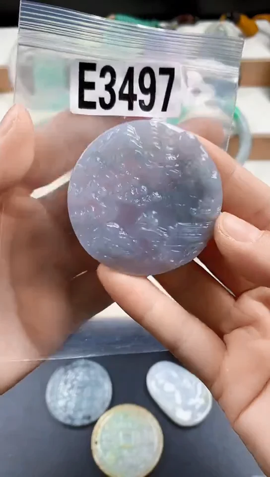 颈饰未镶嵌翡翠天然翡翠吊坠挂件