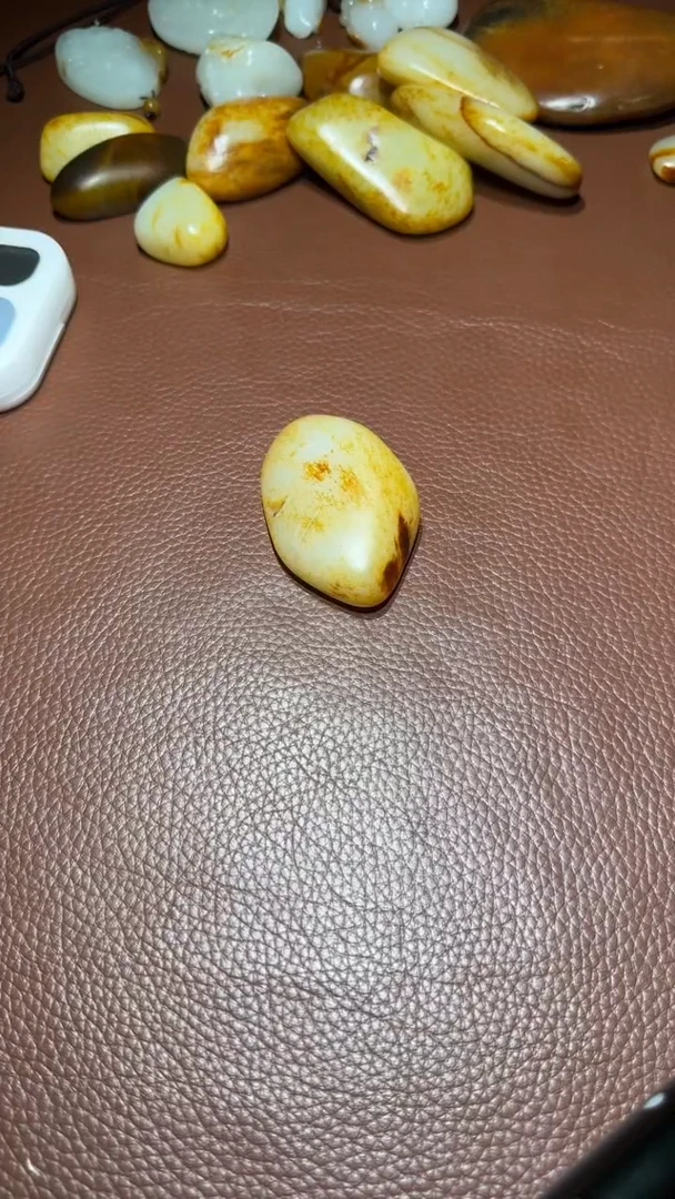 未镶嵌和田玉挂件周*和田玉