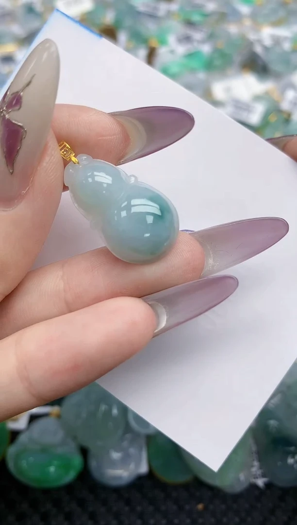 翡翠挂件18K金镶嵌137   天然翡翠A货