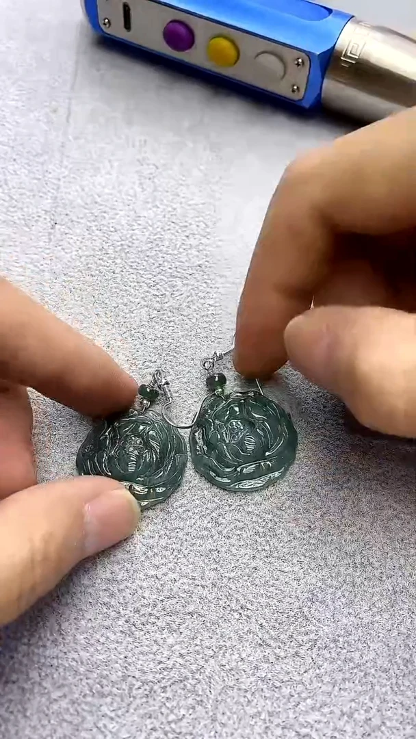 颈饰未镶嵌翡翠翡翠玫瑰花耳坠
