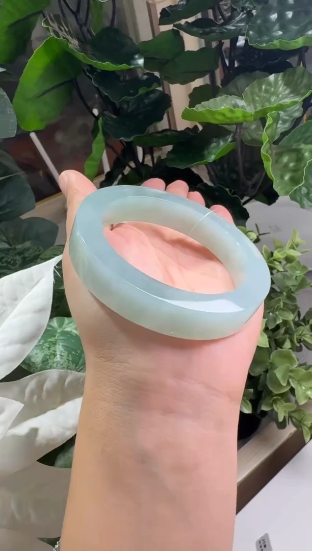 未镶嵌毛胚定制翡翠手镯定制