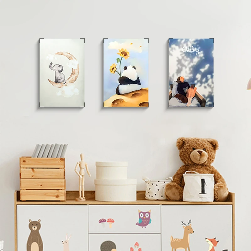 现代轻奢客厅三联装饰画儿童房卡通温馨背景墙壁竖版挂画熊猫4060