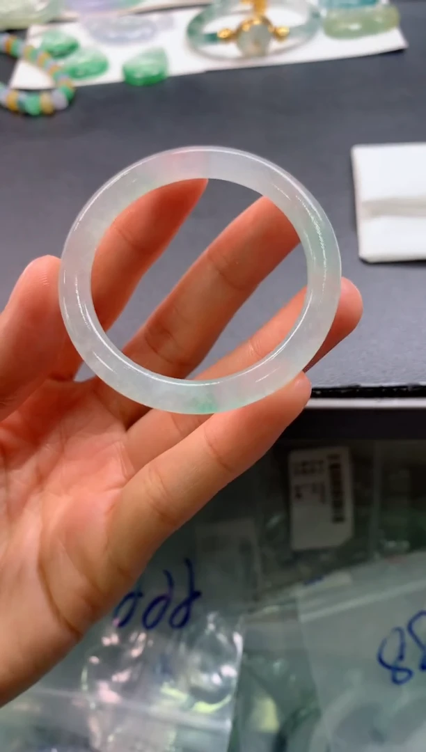 未镶嵌定制翡翠0567479284（42.9*5.2*6.1）