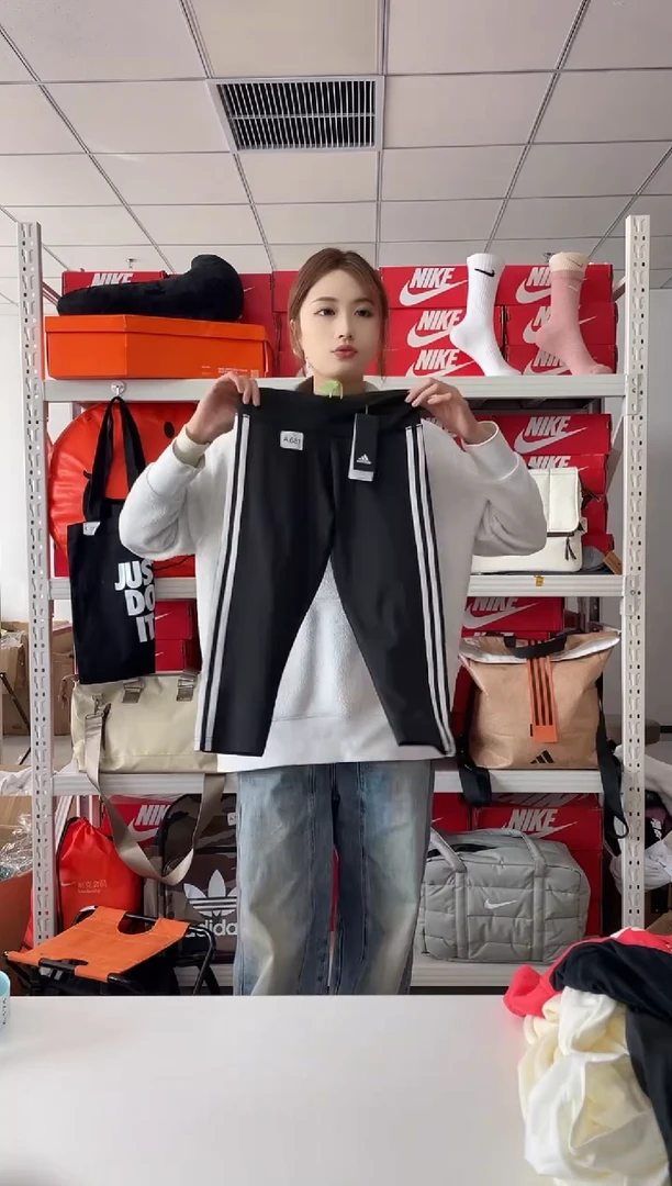 编码681  尺码  m直播过款正品