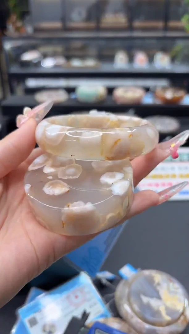 未镶嵌手镯石英质玉29(62圈赠送镯心)