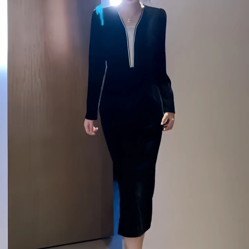 早秋设计款连衣裙大码胖MM遮肉肉高腰显瘦黑色赫本风气质时尚裙子