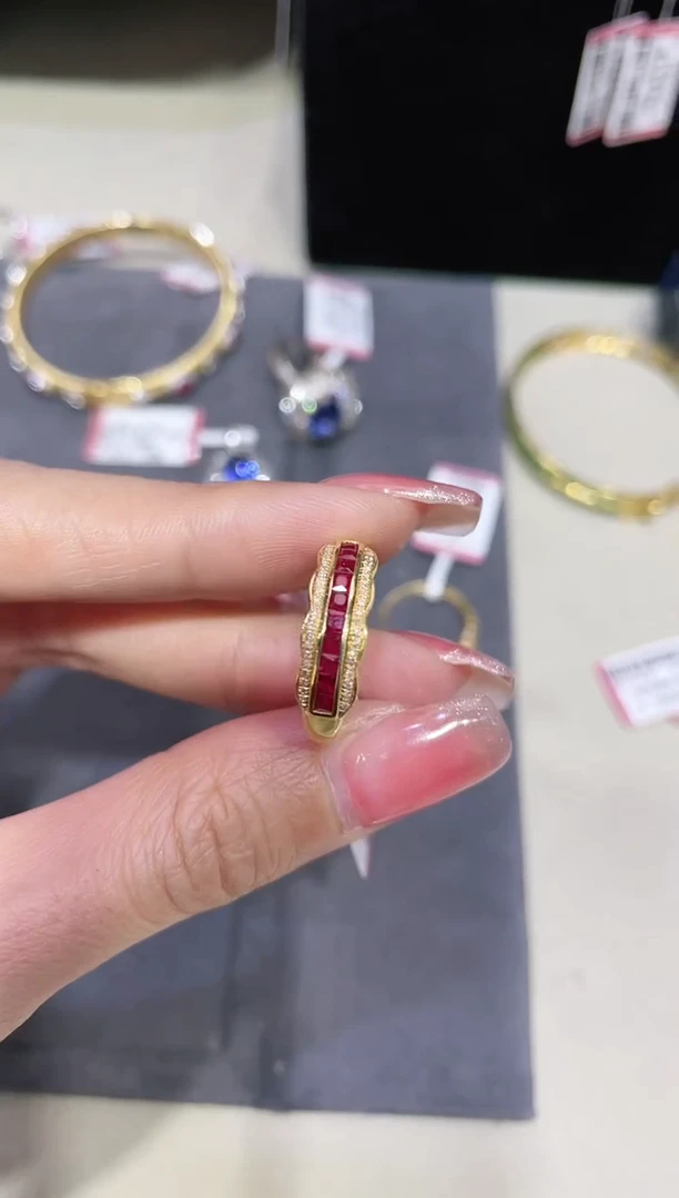 【闪购商品】红宝石戒指18K金镶嵌·