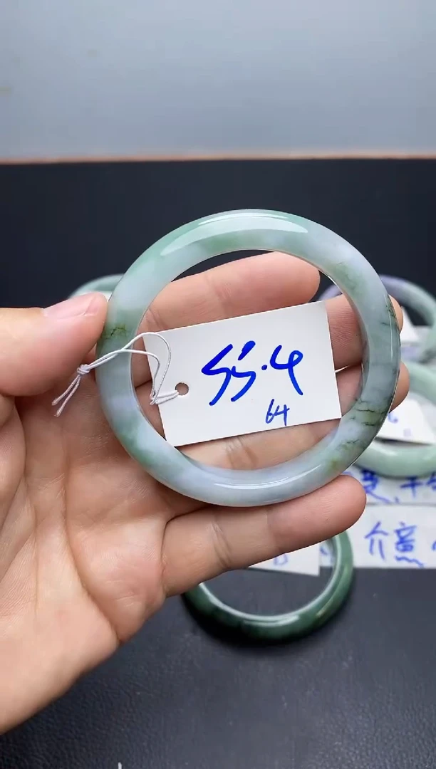 未镶嵌手镯翡翠64