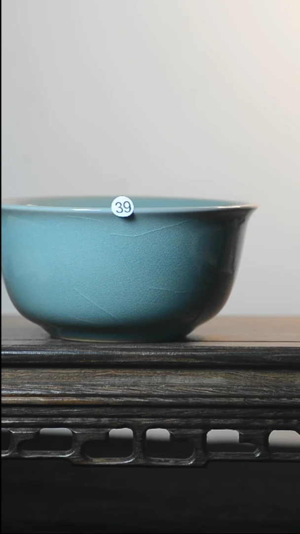 39号微瑕碗清凉寺汝瓷