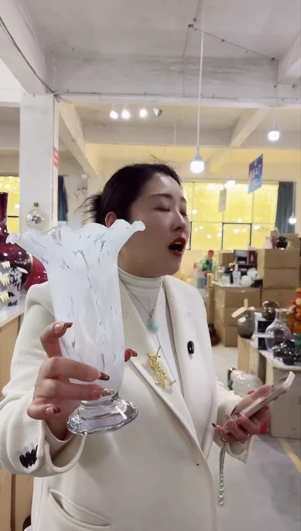 【闪购商品】玻璃唐总花瓶厂微瑕-V17SM