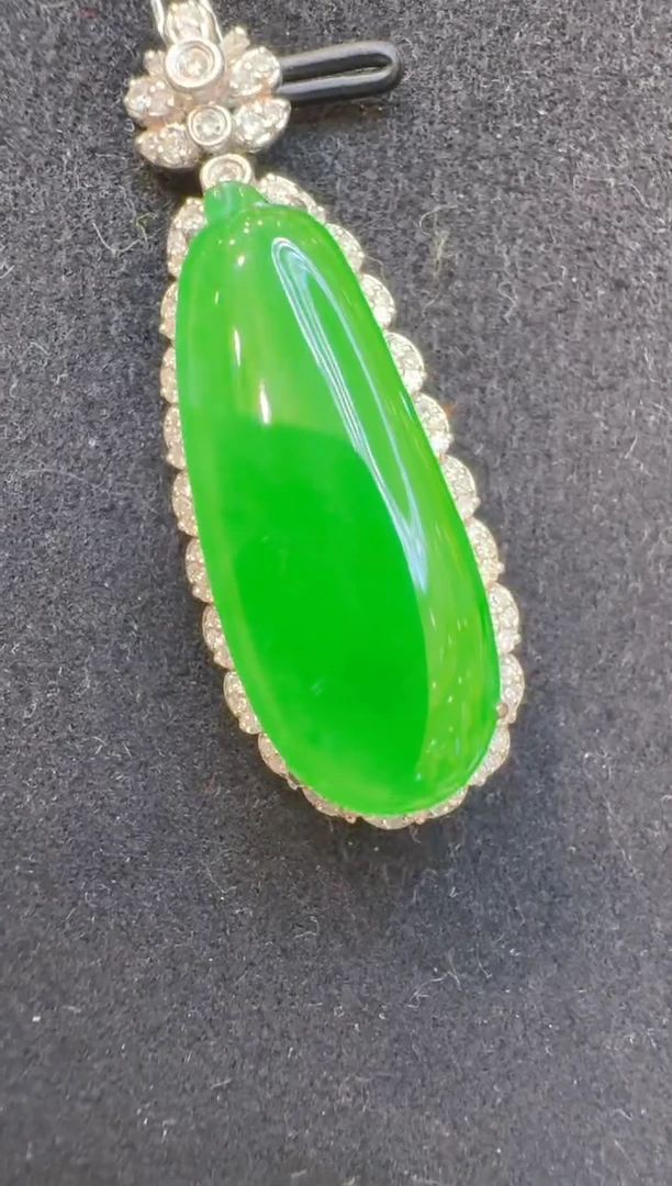 吊坠(不含链)18K金镶嵌翡翠多样性团购发一件