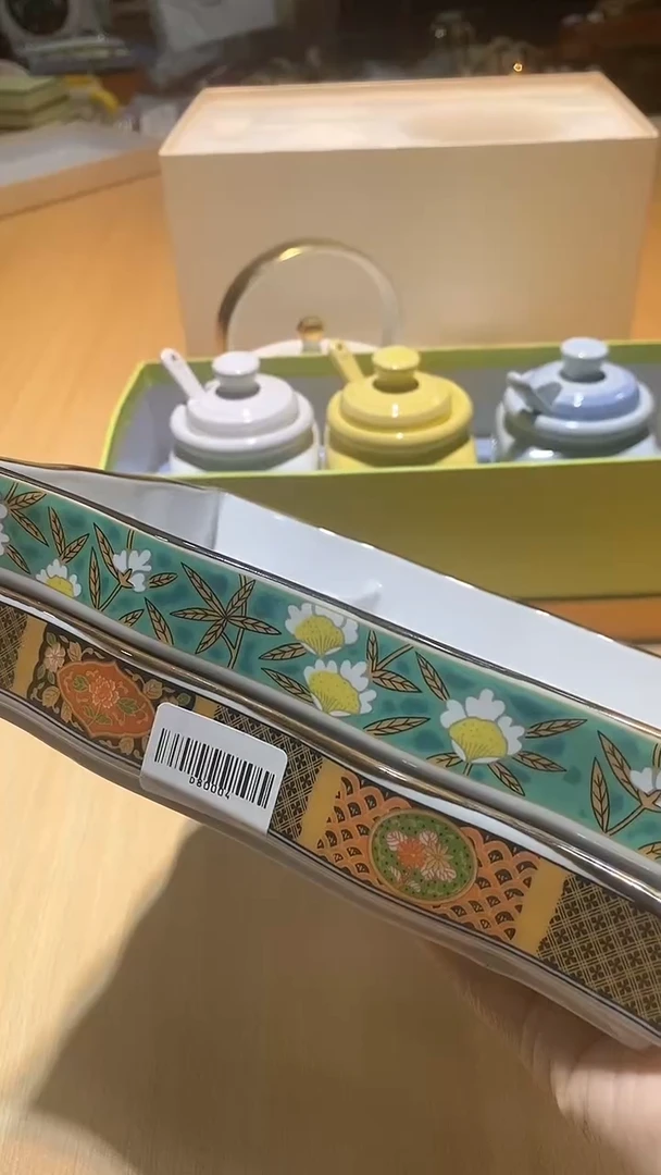 【闪购商品】瓷片锅碗瓢盆一件不剩