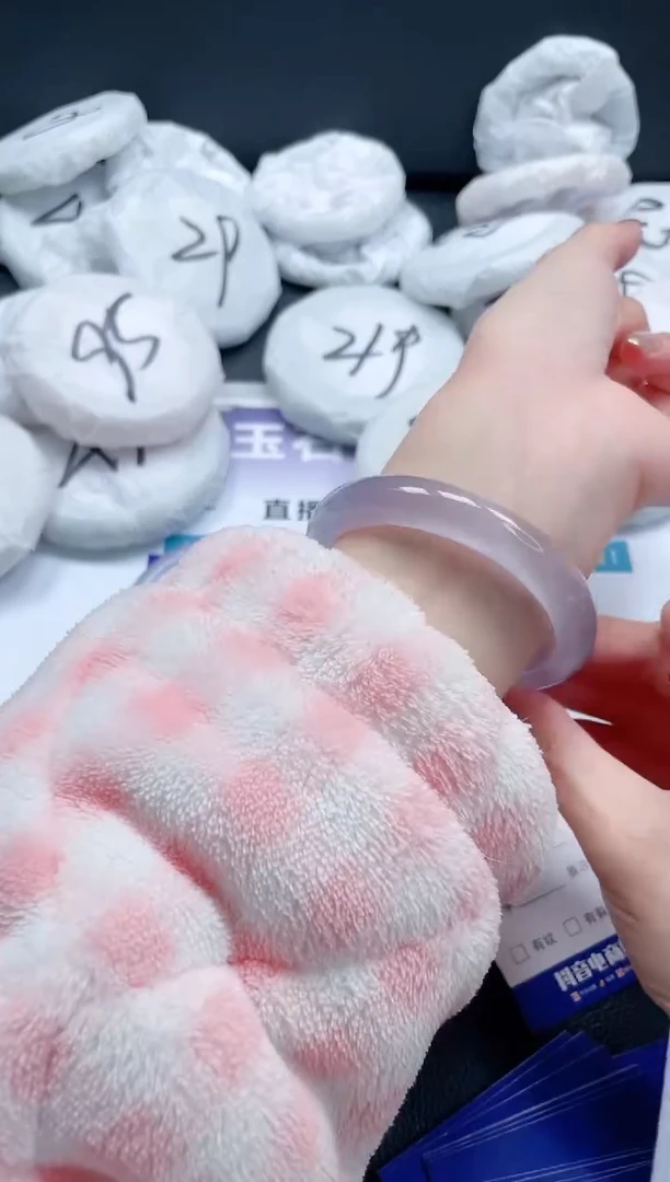 【闪购商品】石英质玉手镯未镶嵌 10J119-57