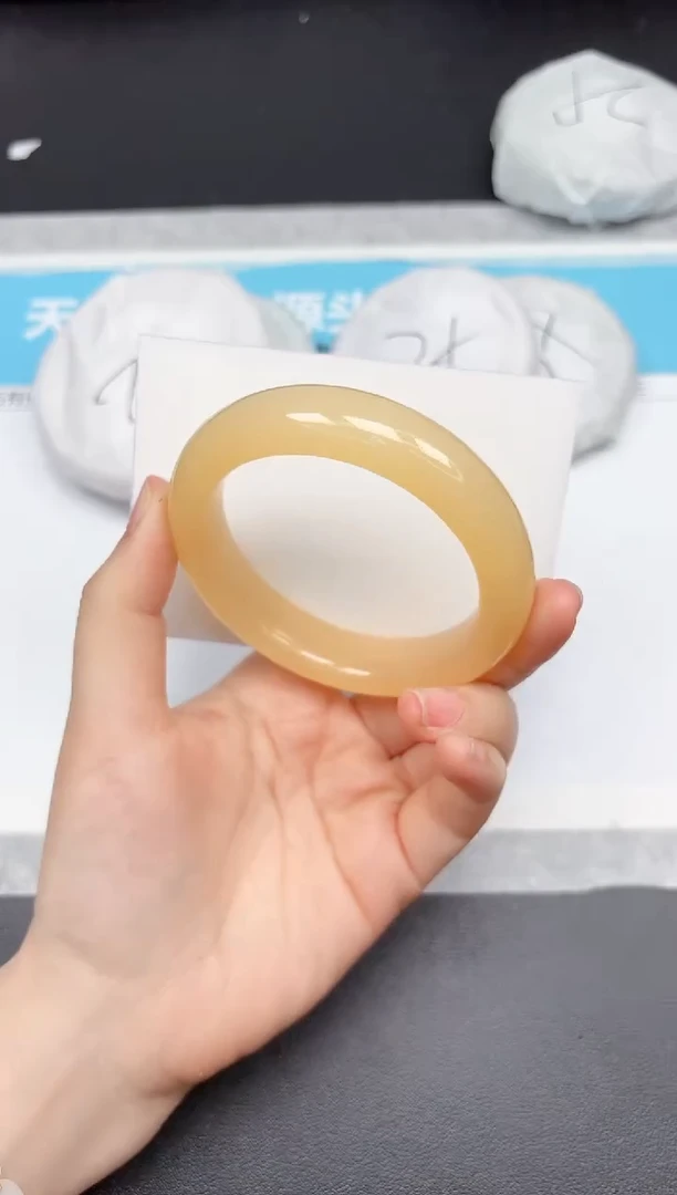 未镶嵌手镯石英质玉194-59.1