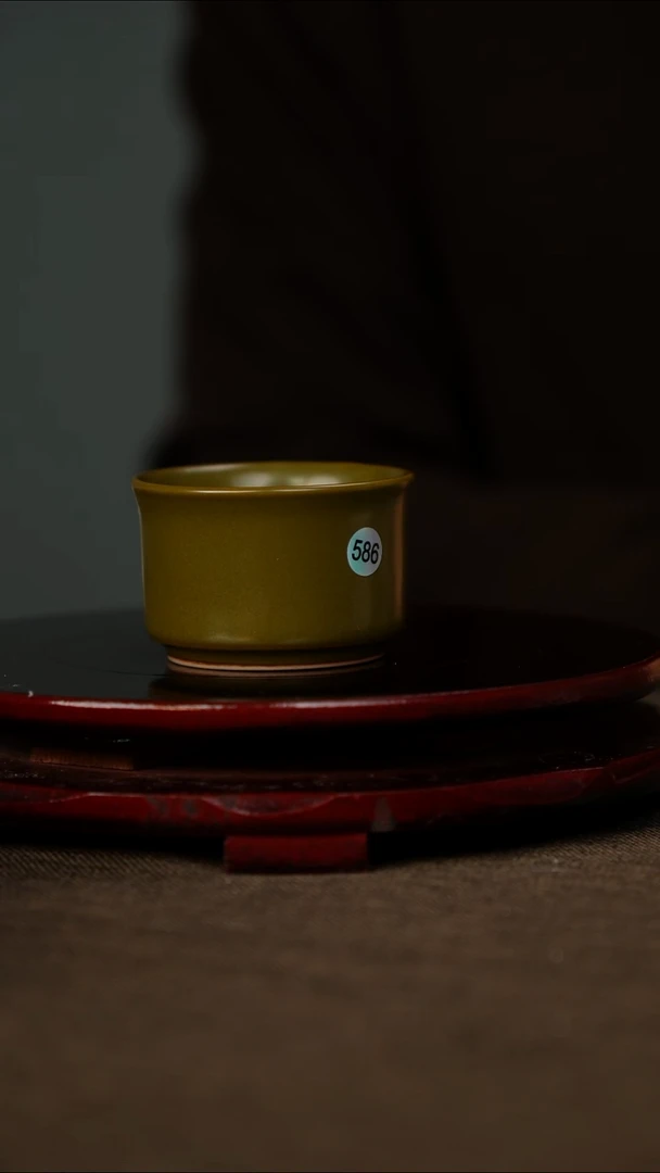 柴烧 扳指杯 黄金釉 无底款