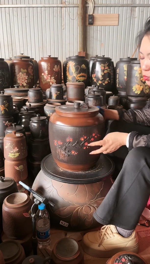 【闪购商品】壶瑕疵小茶缸高34cm 红梅 873