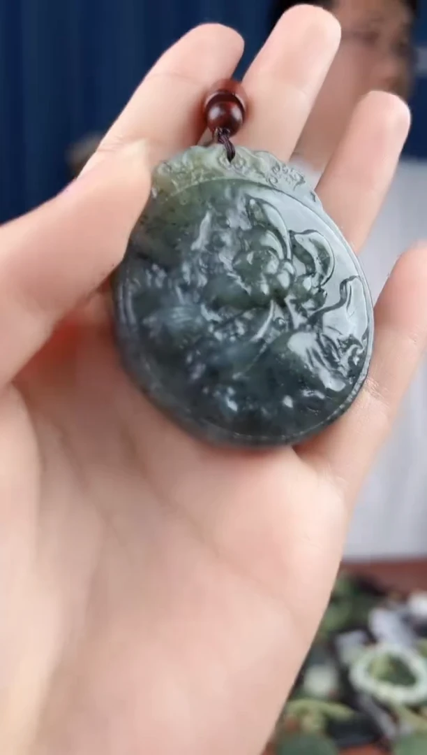 未镶嵌和田玉挂件拍一发一，多样性发货