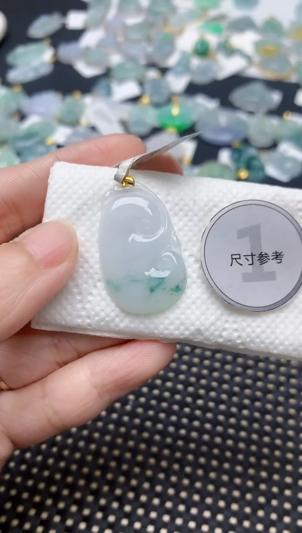 颈饰18K金镶嵌翡翠天然缅甸A货翡翠