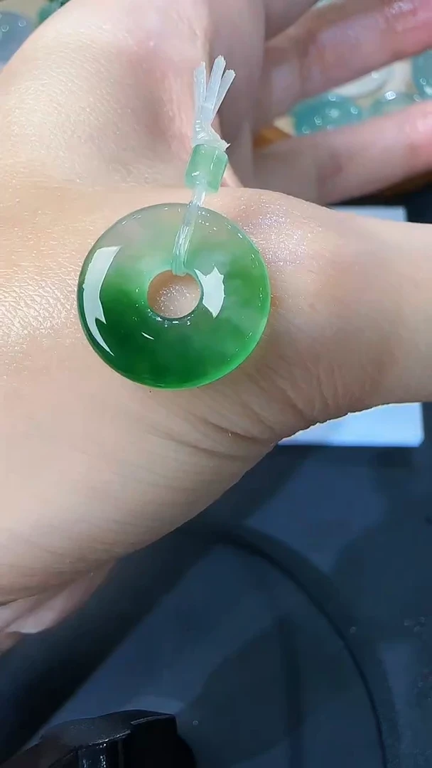 定制翡翠未镶嵌毛货68