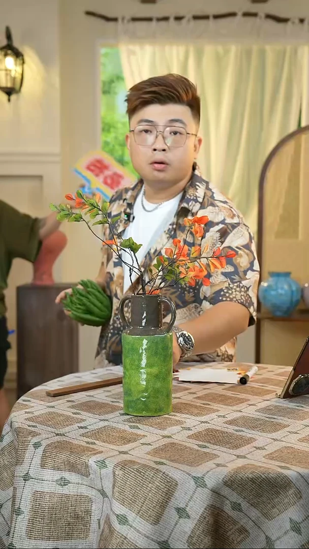 景德镇手工手绘花瓶-