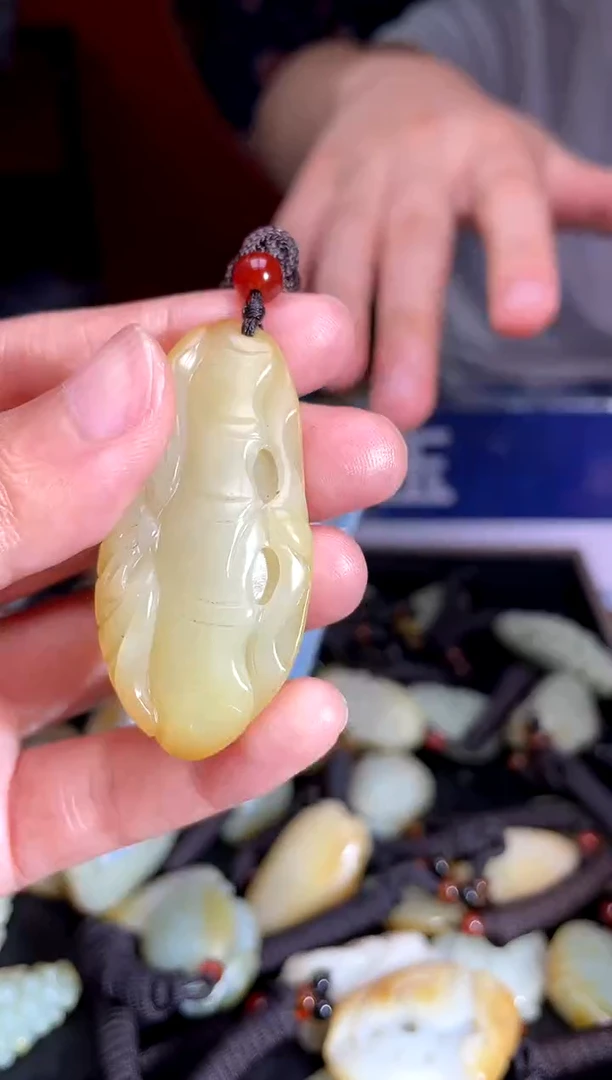 和田玉未镶嵌挂件1