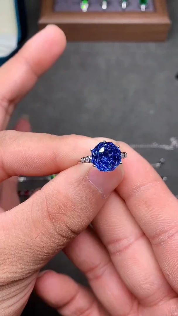 【闪购商品】蓝宝石戒指银S925镶嵌............