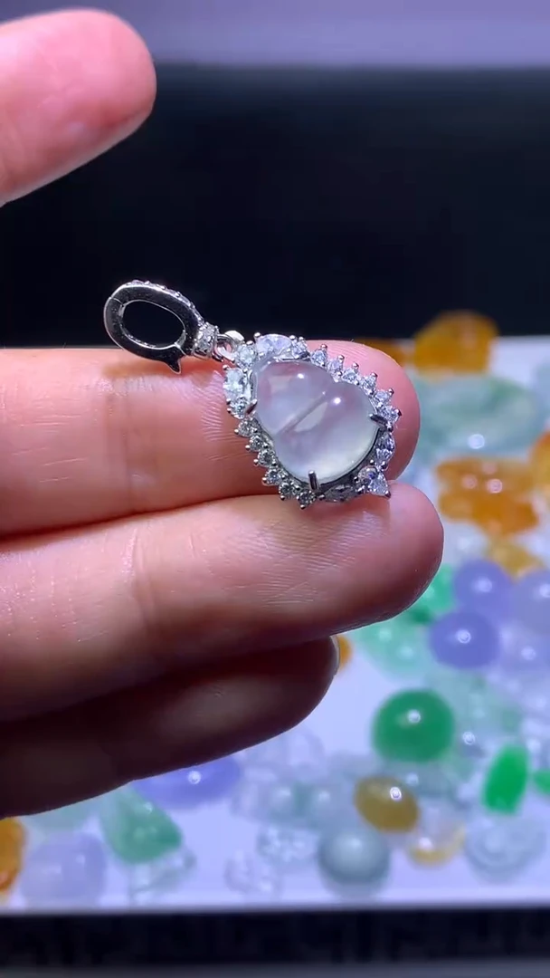 颈饰未镶嵌翡翠净货