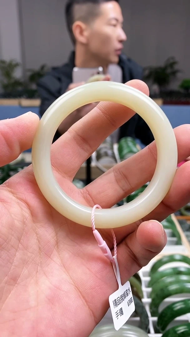 【闪购商品】和田玉手镯未镶嵌53.3