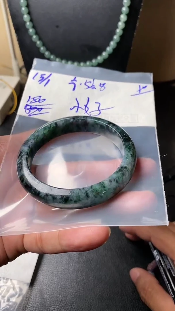 【闪购商品】定制翡翠未镶嵌毛货抛光拍一发一