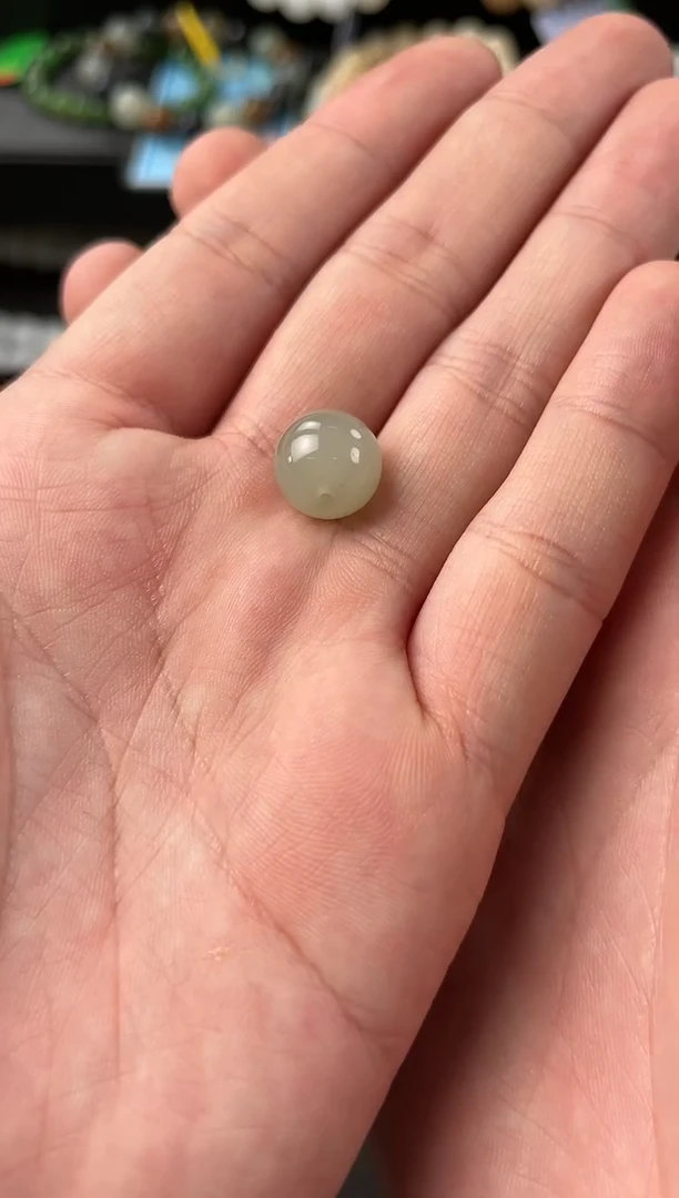 【闪购商品】和田玉单珠未镶嵌青白单珠微色差