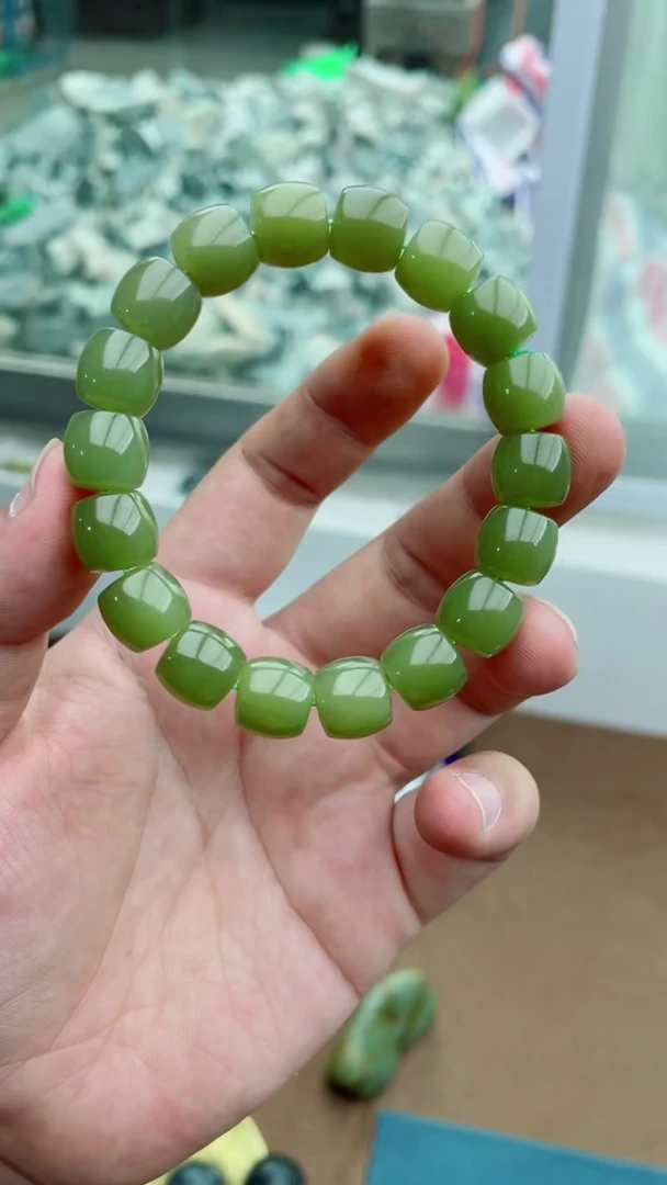 手串未镶嵌和田玉直切