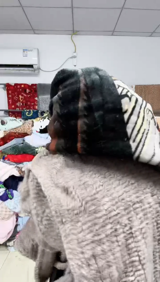法兰绒布头瑕疵
