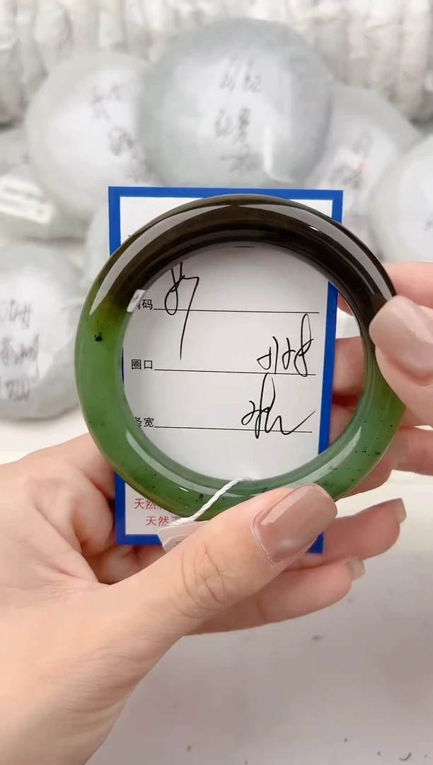 和田玉手镯未镶嵌83颜色微差无瑕疵