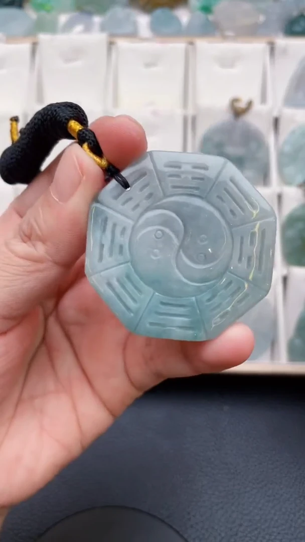 颈饰未镶嵌翡翠天然缅甸翡翠A货65