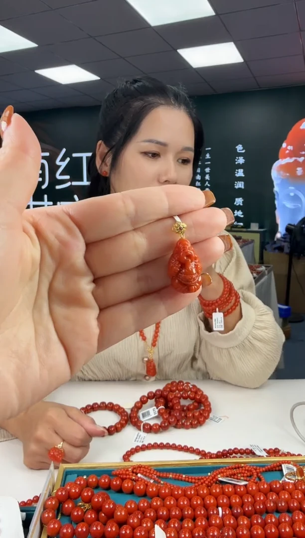 未镶嵌珠串南红玛瑙多样发其一/H350224110999