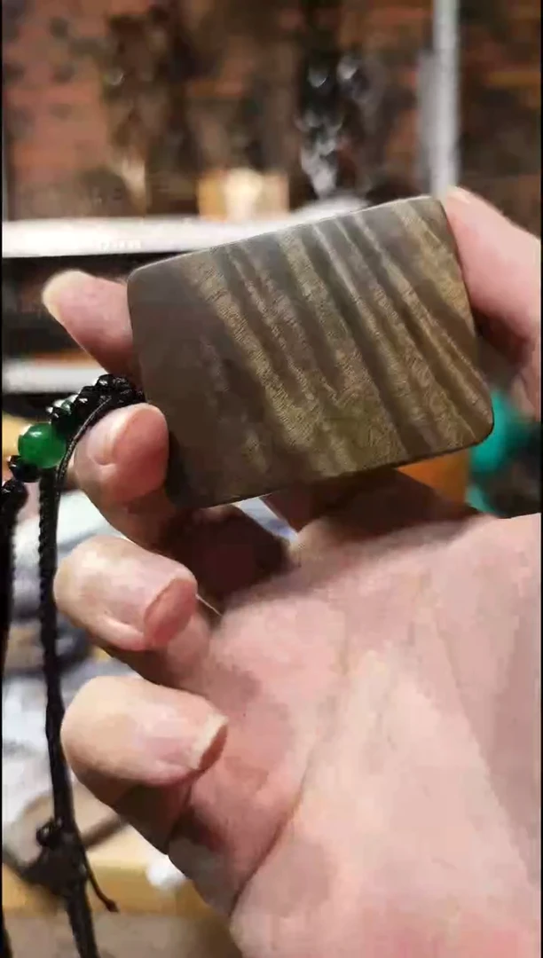 金丝楠无事牌脖挂