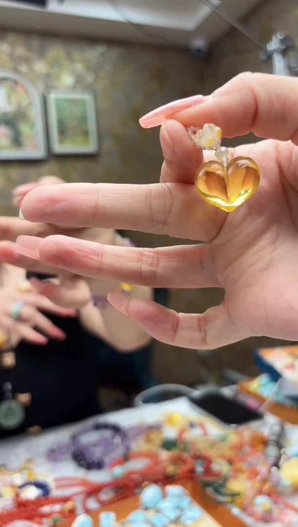 琥珀颈饰未镶嵌2025.9.6日 33号链接