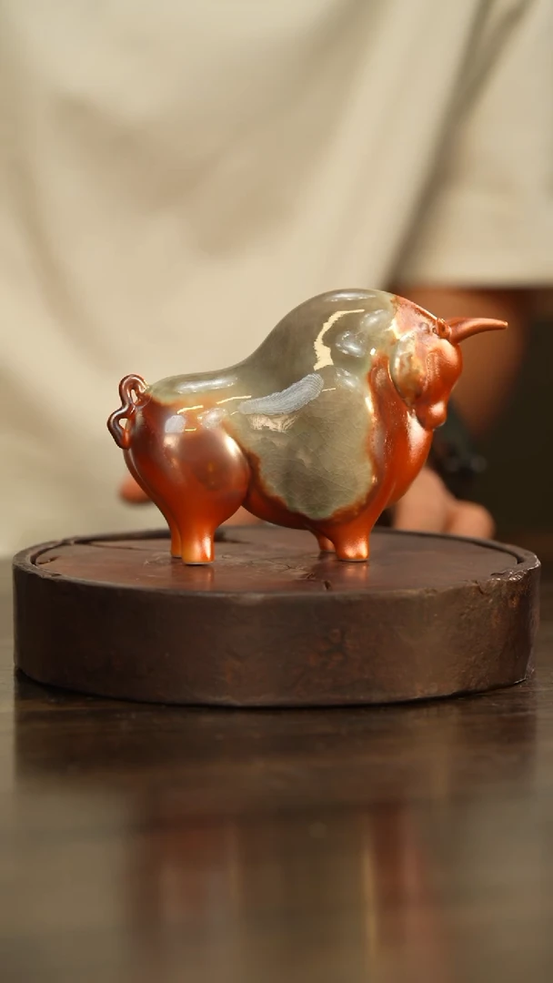 9柴房陶瓷柴烧牛摆件