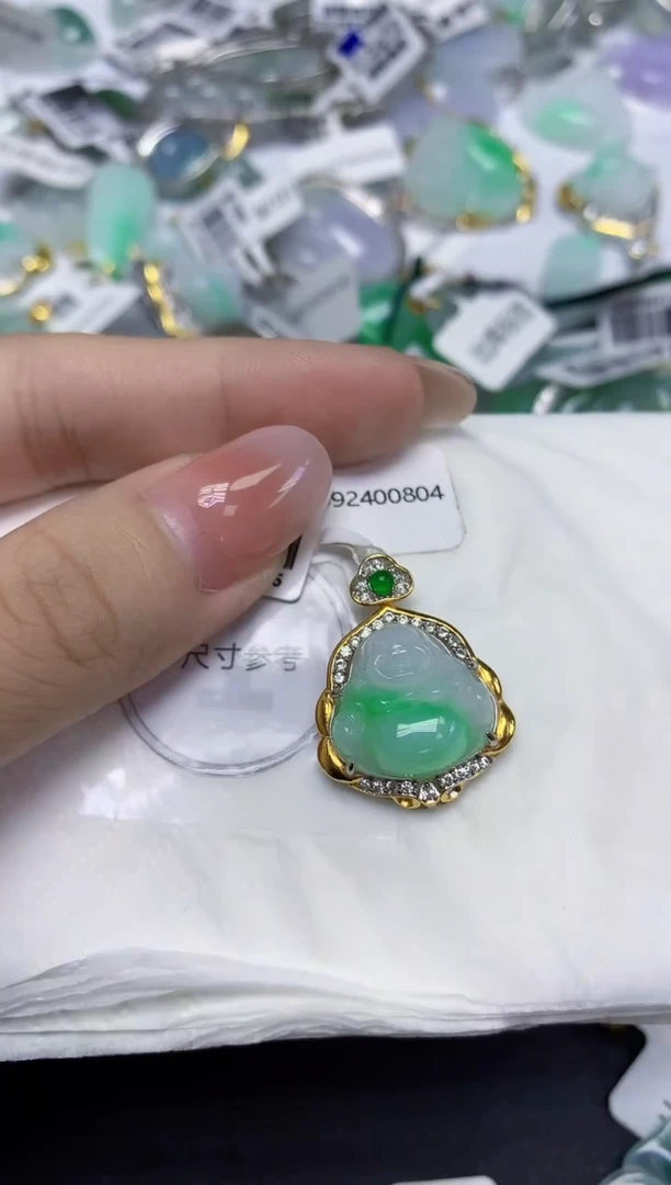 颈饰未镶嵌翡翠天然缅甸翡翠A货百元以上9元证书费自理