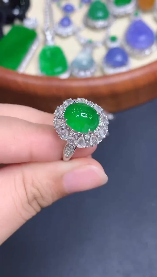 18K金镶嵌戒指翡翠762-中国好珍宝