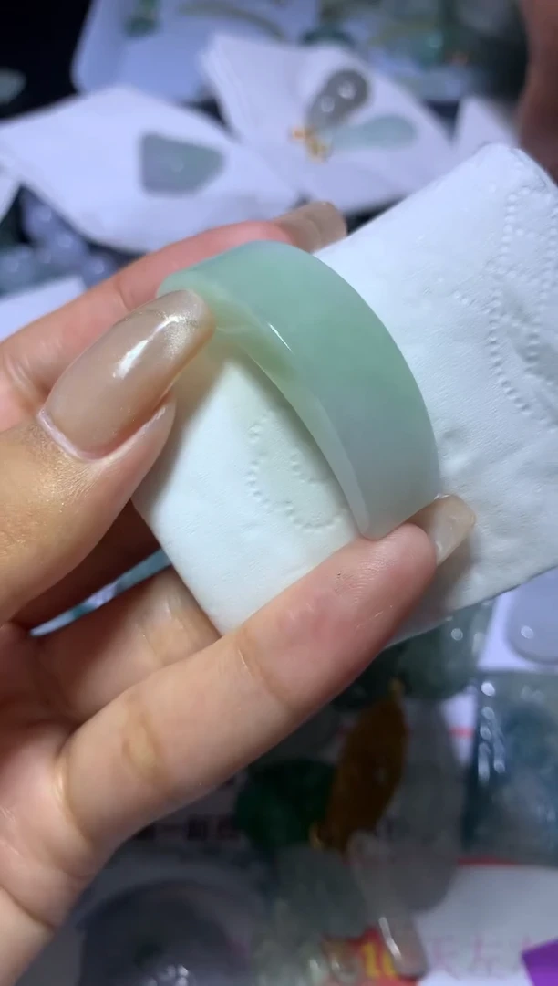【闪购商品】翡翠挂件未镶嵌MJX043704