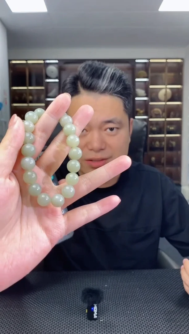 和田玉未镶嵌颈饰圆珠卡10-12手串