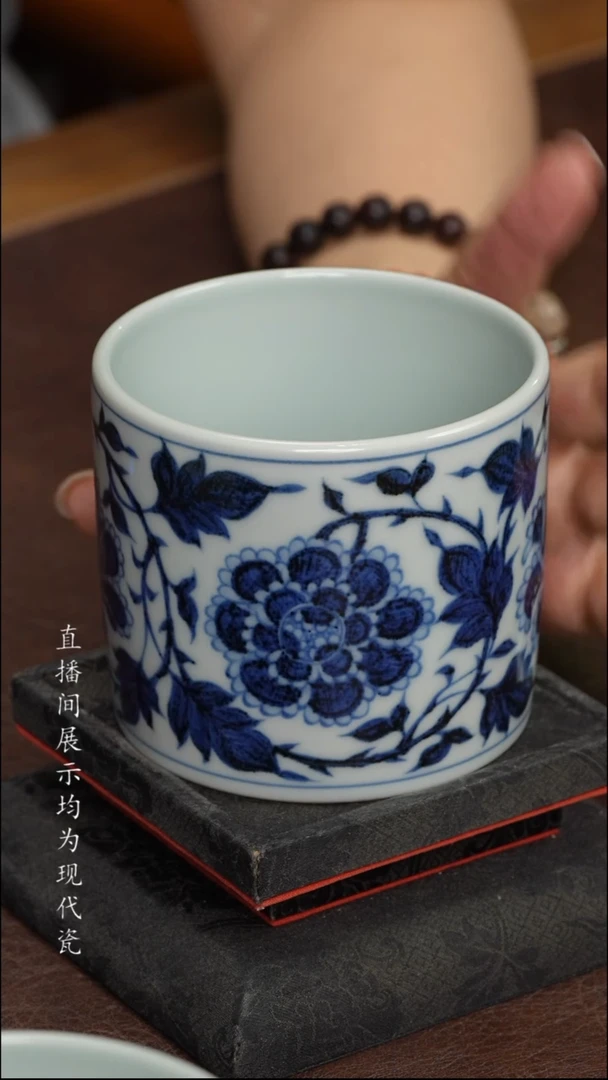 素月明河牡丹纹直口杯