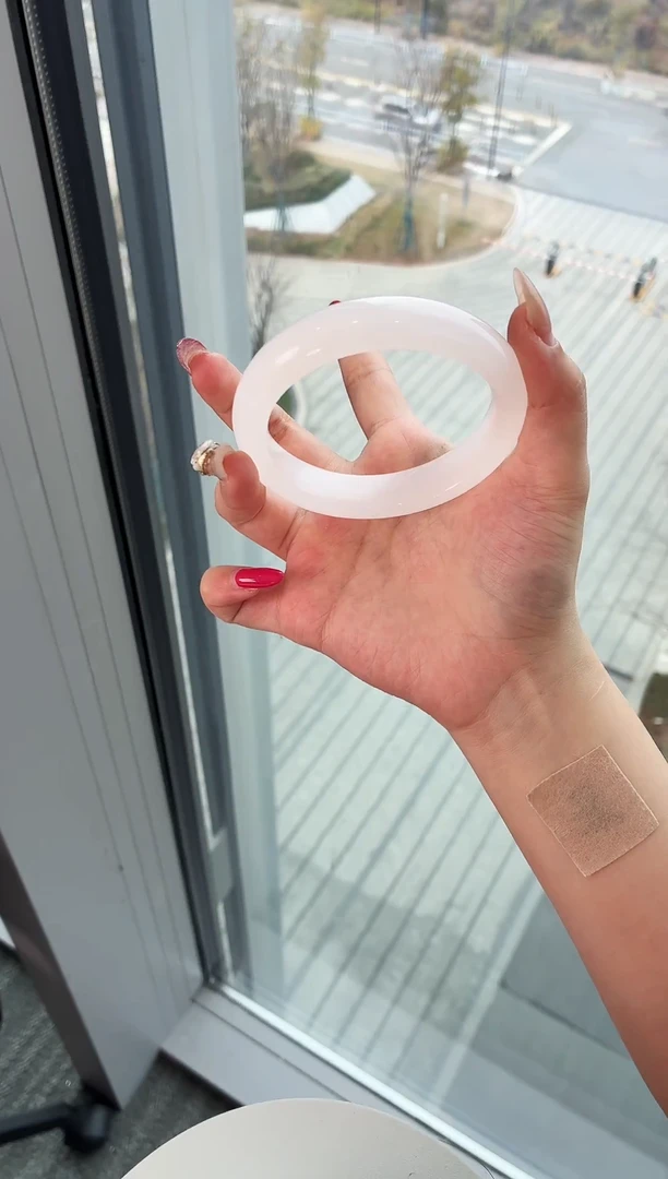 未镶嵌手镯石英质玉29.60