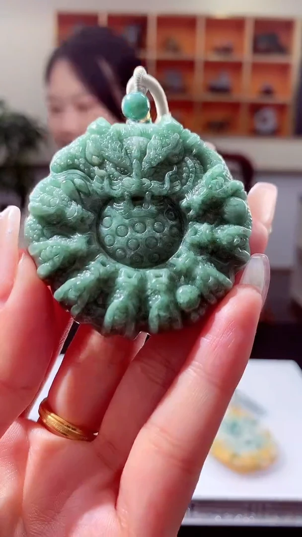 翡翠未镶嵌颈饰天然翡翠(拍一发一）