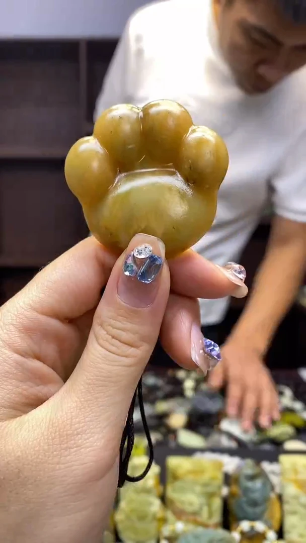 未镶嵌岫玉挂件