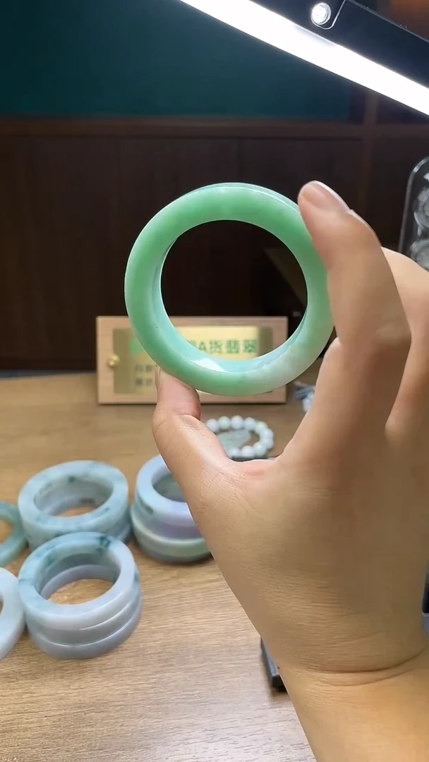 未镶嵌手镯定制翡翠索*亚定制